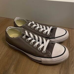 Converse - Charcoal Low Top